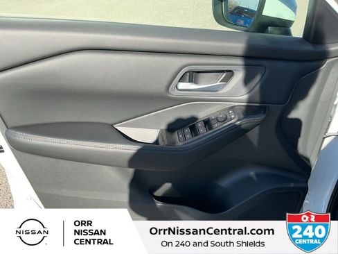 New 2026 Nissan Rogue SV FWD image 16