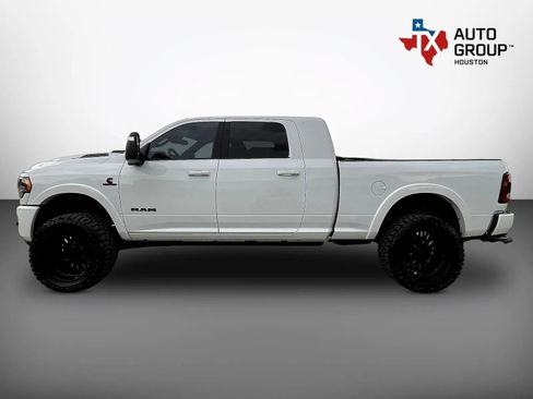 Used 2024 RAM 2500 Limited AWD/4WD image 9