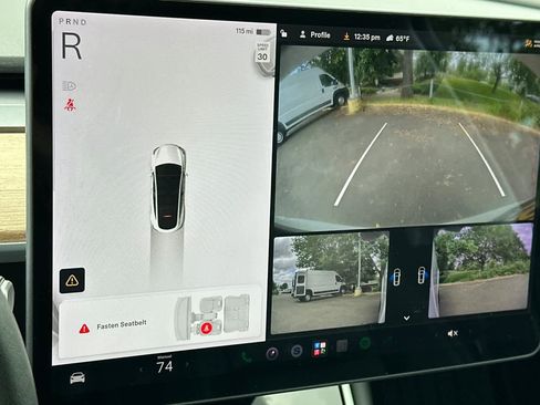 Used 2021 Tesla Model Y Long Range AWD/4WD image 20