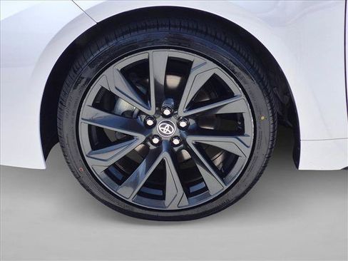 Certified 2024 Toyota Corolla SE FWD image 22
