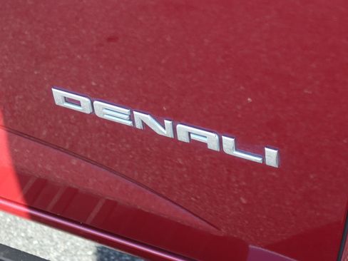 Used 2020 GMC Canyon Denali image 11
