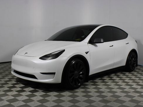 Used 2022 Tesla Model Y Performance AWD/4WD image 10