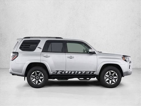 Used 2021 Toyota 4Runner TRD Off-Road Premium w/ Moonroof Package AWD/4WD image 8