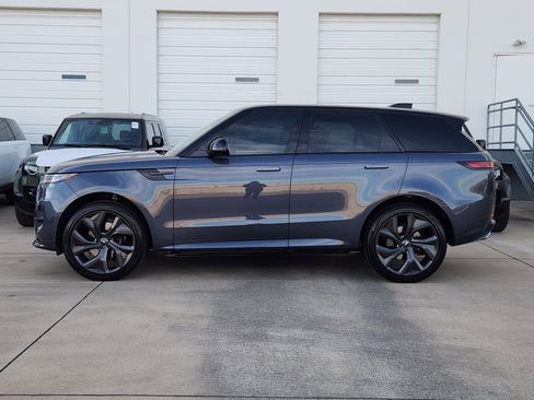 Used 2024 Land Rover Range Rover Sport Dynamic SE image 3