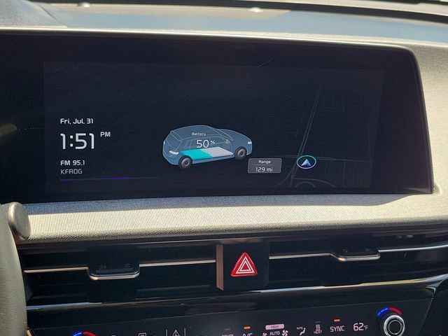 Used 2022 Kia EV6 Wind RWD image 11