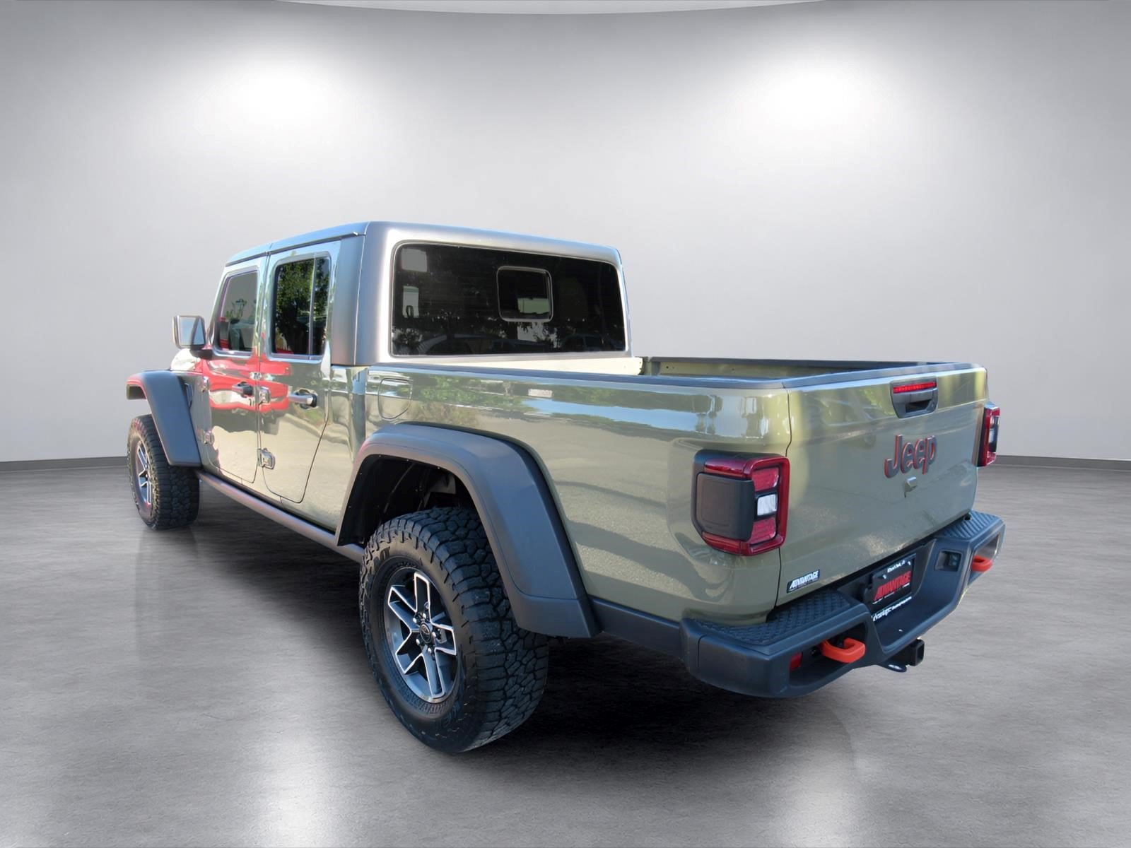 Certified 2026 Jeep Gladiator Mojave AWD/4WD image 5