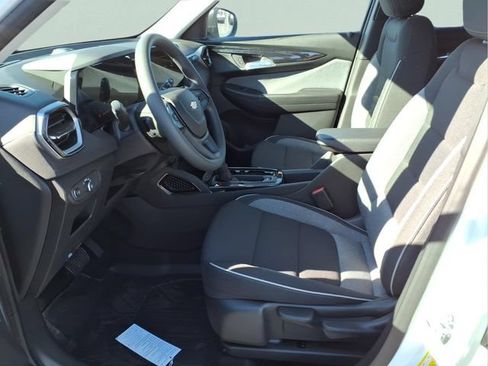 New 2026 Chevrolet TrailBlazer LS w/ LS Convenience Package AWD/4WD image 17