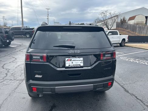 New 2026 Jeep Cherokee Laredo image 5