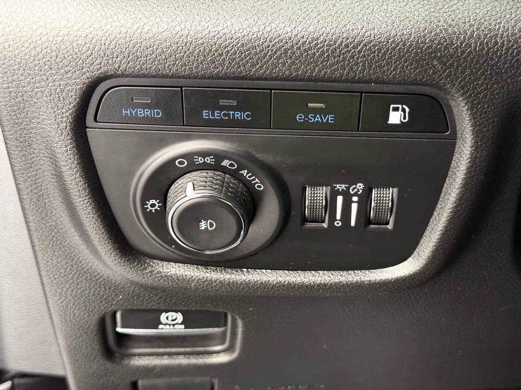 Used 2024 Jeep Grand Cherokee Limited 4xe AWD/4WD image 34