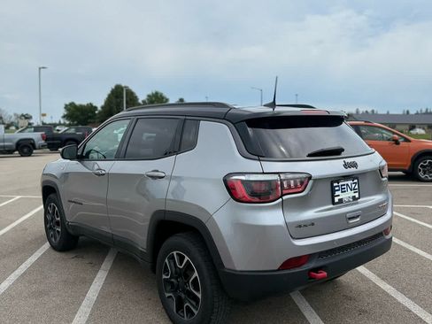 Used 2019 Jeep Compass Trailhawk w/ Cold Weather Group AWD/4WD image 7