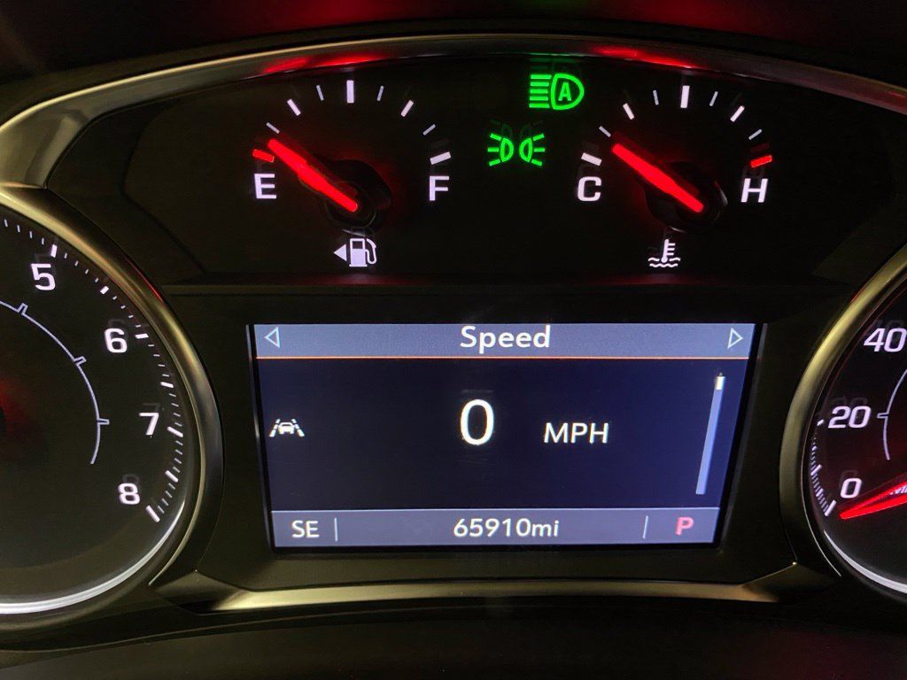 Used 2024 GMC Terrain SLT AWD/4WD image 21