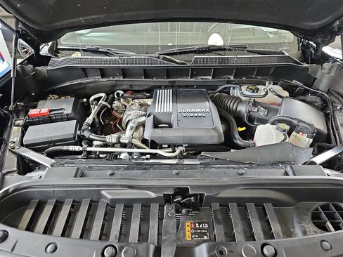 Certified 2025 Chevrolet Silverado 1500 LTZ w/ LTZ Premium Package AWD/4WD image 36