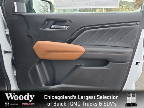 New 2026 GMC Canyon AT4 w/ Technology Plus Package image 30
