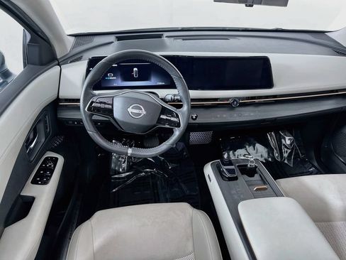 Used 2024 Nissan Ariya AWD image 22