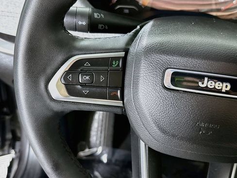 Used 2023 Jeep Compass Latitude AWD/4WD image 20