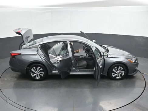 Used 2020 Nissan Altima 2.5 S FWD image 50
