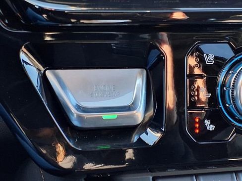 New 2026 GMC Sierra 2500 AT4 w/ AT4 Premium Plus Package image 15