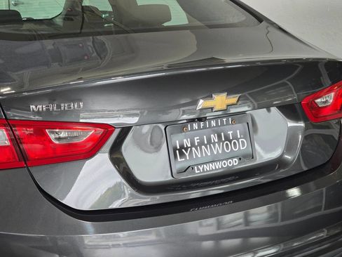 Used 2017 Chevrolet Malibu LS FWD image 25