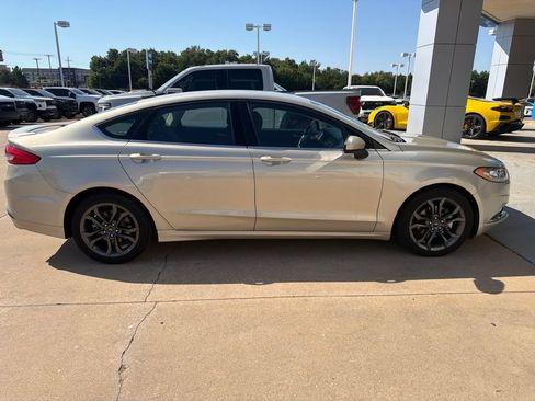 Used 2018 Ford Fusion S w/ Equipment Group 101A FWD image 4