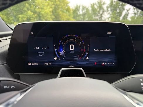 New 2026 Chevrolet Traverse Z71 w/ Enhanced Driving Package AWD/4WD image 18