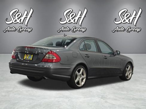 Used 2009 Mercedes-Benz E 350 4MATIC Sedan image 15
