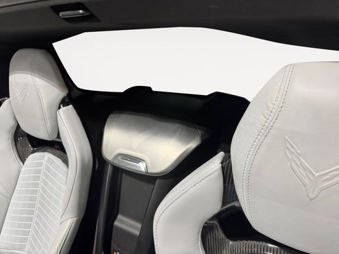 Used 2024 Chevrolet Corvette Stingray Preferred Cpe w/ 2LT image 16