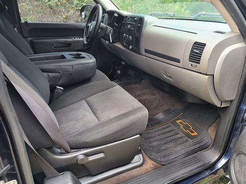 Used 2011 Chevrolet Silverado 1500 LS image 10