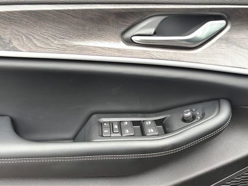 New 2026 Jeep Grand Cherokee Laredo image 17