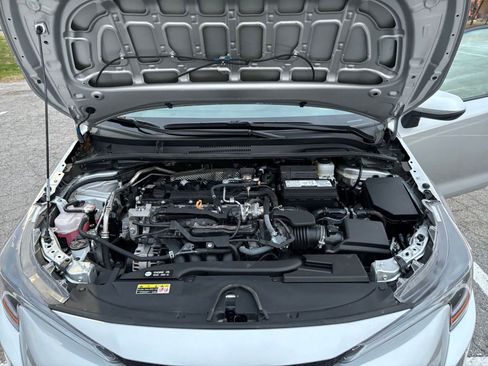 Used 2025 Toyota Corolla LE image 30