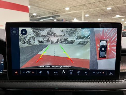 Used 2023 Lincoln Corsair AWD w/ Equipment Group 101A image 36