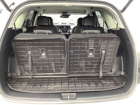 Used 2023 Kia Sorento EX image 19