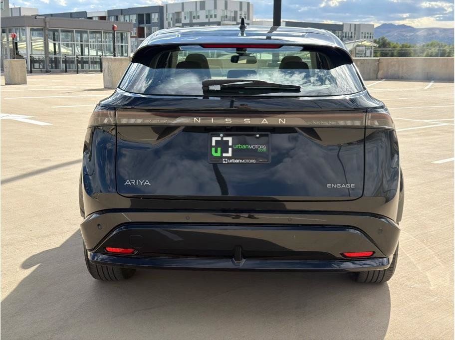 Used 2023 Nissan Ariya FWD image 7