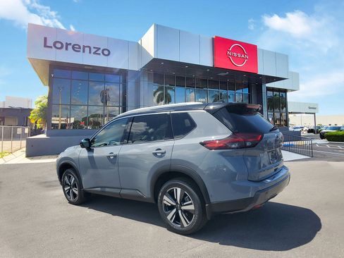 New 2025 Nissan Rogue SL image 6