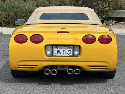 Used 2002 Chevrolet Corvette Convertible w/ Preferred Equipment Group2 RWD image 25