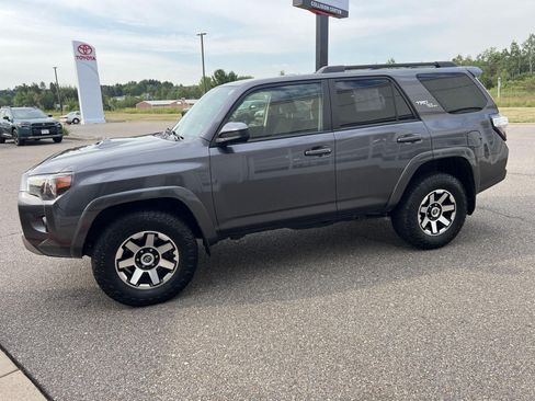 Used 2021 Toyota 4Runner TRD Off-Road AWD/4WD image 11