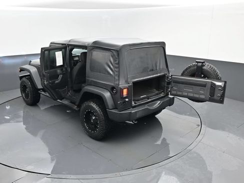 Used 2017 Jeep Wrangler Unlimited Sport w/ Quick Order Package 24S AWD/4WD image 24