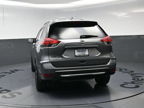 Used 2019 Nissan Rogue SV w/ Premium Package AWD/4WD image 8