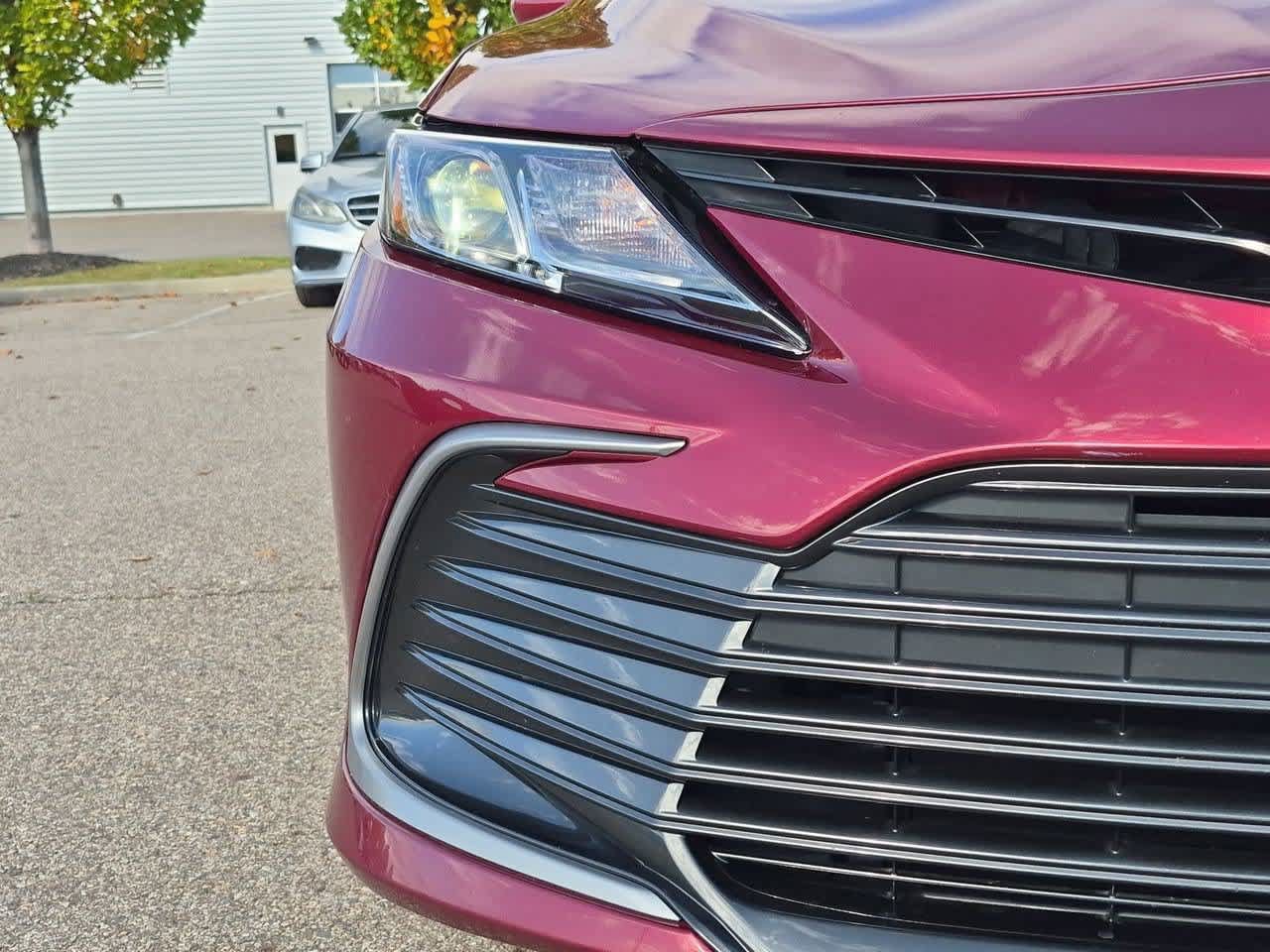 Used 2022 Toyota Camry LE w/ Audio Upgrade Package FWD image 10