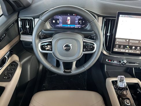 New 2026 Volvo XC90 B6 Plus image 12