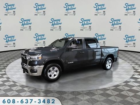 Used 2025 RAM 1500 Big Horn AWD/4WD image 1