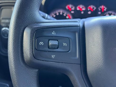 Used 2021 Chevrolet Silverado 1500 Custom image 18