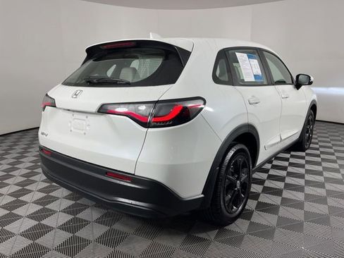 Used 2023 Honda HR-V LX image 10