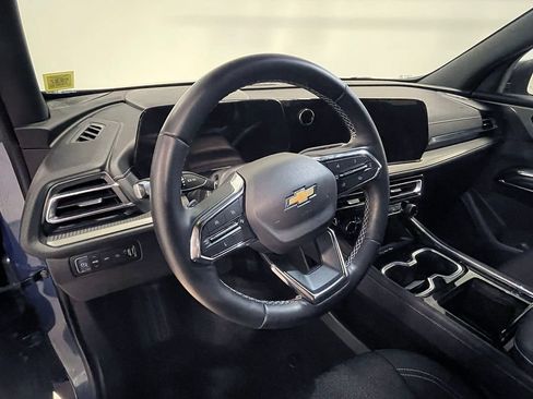 Used 2024 Chevrolet Traverse LT AWD/4WD image 22