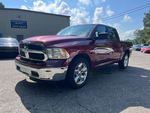 Used 2021 RAM 1500 Classic SLT RWD image 2