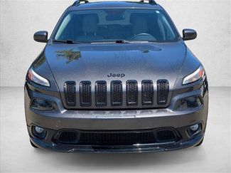 Used 2018 Jeep Cherokee Latitude FWD video 2