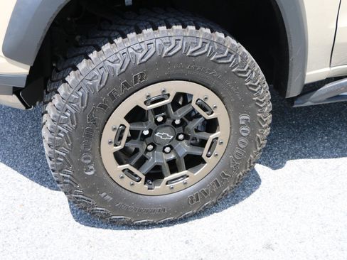 Used 2023 Chevrolet Colorado ZR2 w/ Desert Boss Special Edition AWD/4WD image 14