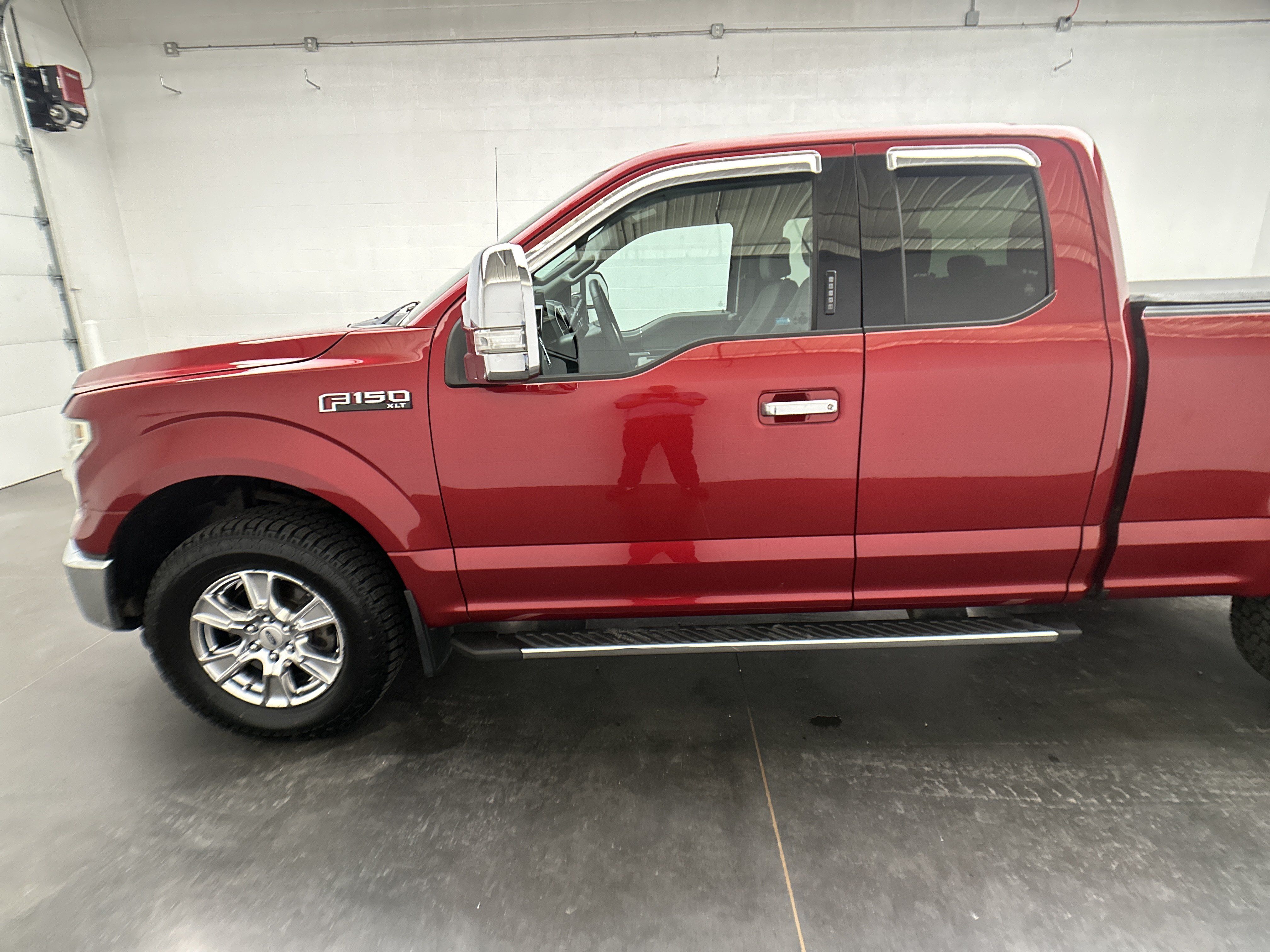 Used 2016 Ford F150 XLT w/ Equipment Group 301A Mid AWD/4WD image 39