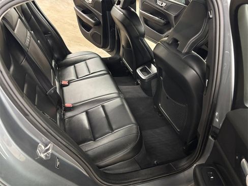 Used 2020 Volvo S60 T5 Momentum w/ Protection Package Premier image 17