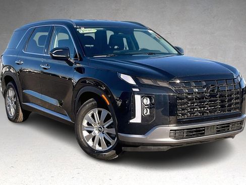 Used 2024 Hyundai Palisade SEL image 2
