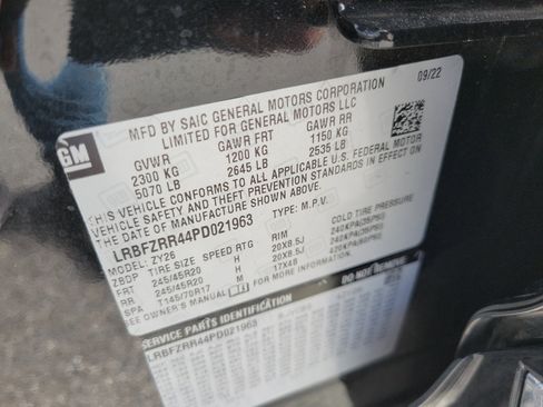 Certified 2023 Buick Envision Avenir image 37